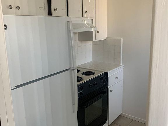 4th image of 333 N 5th St APT 1