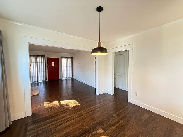 577 Durant Ave — Photo 13