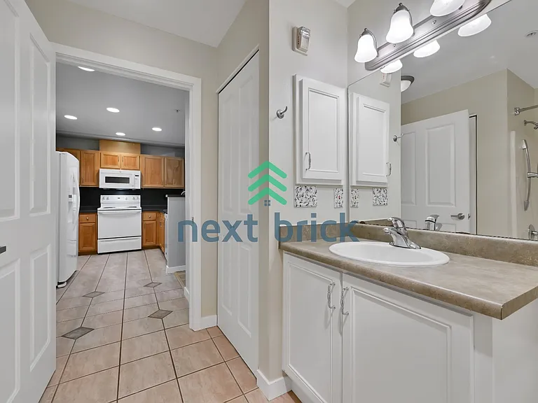 16275 NE 85th St #107 — Photo 7