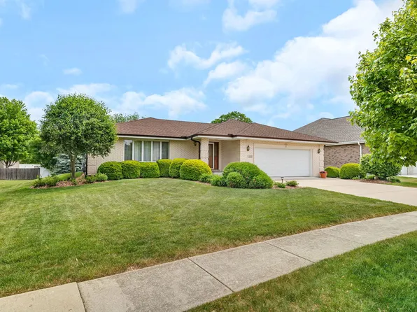 1212 Ashford Ln, Joliet, IL 60431