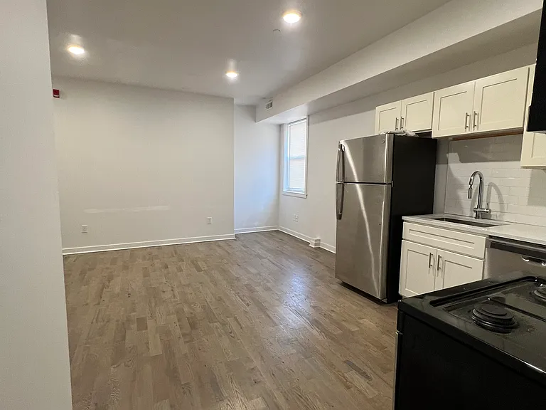 528 N 34th St #1 — Photo 12