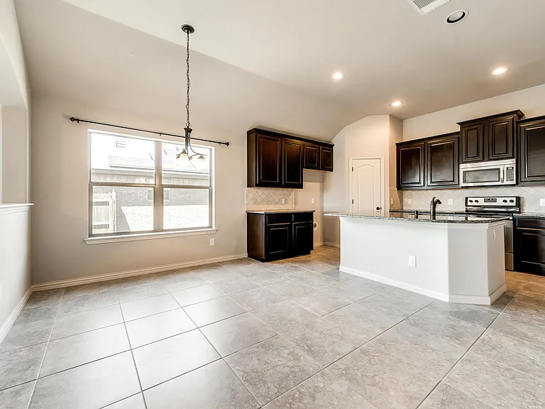 236 Archer Way — Photo 3