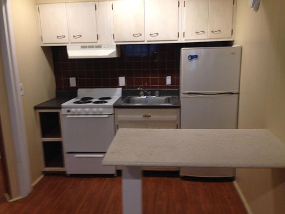 3rd image of 1503 N Broom St APT 1C