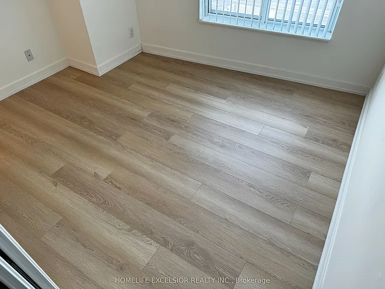 36 Lee Centre Dr #1515 — Photo 12