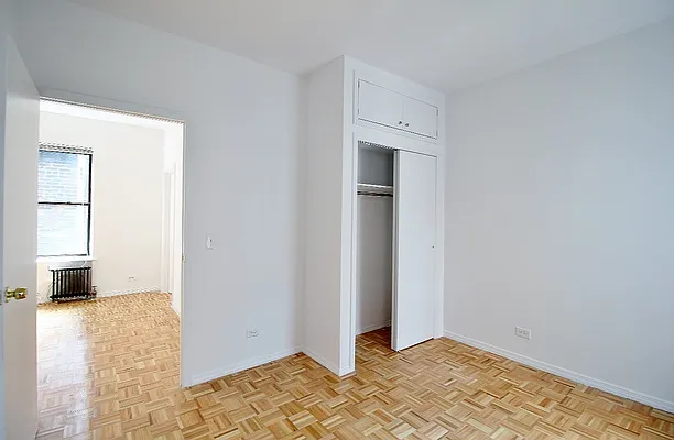 Rented by Julianna Realty Corp | media 10