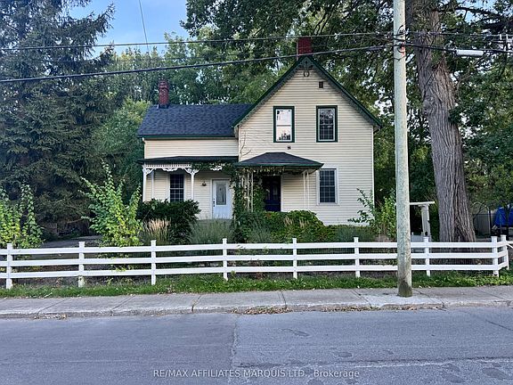 4th image of 326 3rd St E