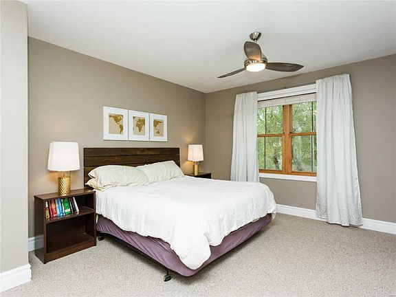 5th image of 3105 Magnolia Ave