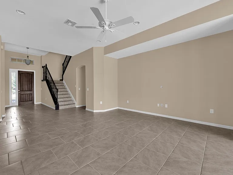 16176 Aberdeen Ave — Photo 3
