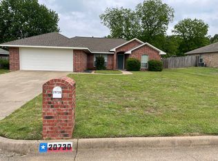 20730 Bluegrass Cir, Flint, TX 75762