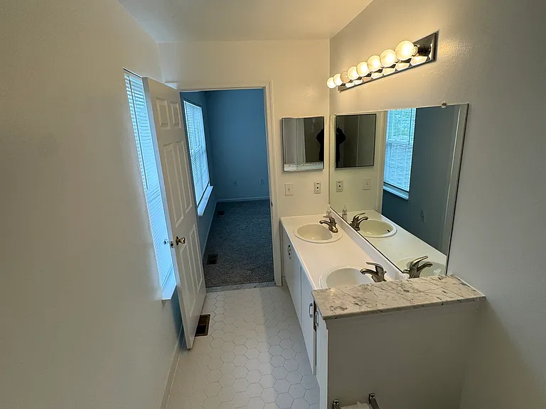 10 Starboard Ct — Photo 22