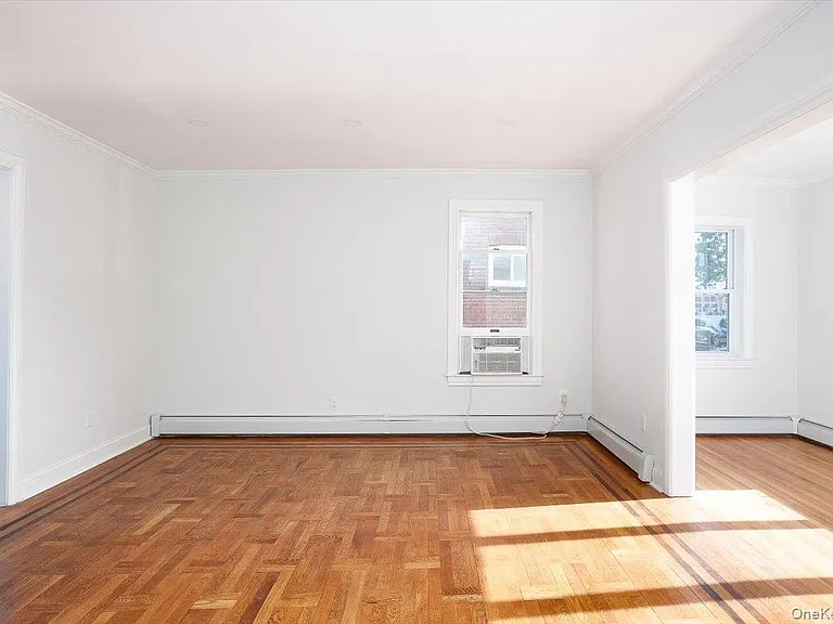 310 Columbus Pkwy — Photo 8