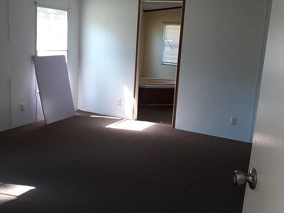 5th image of 435 E Gate Dr