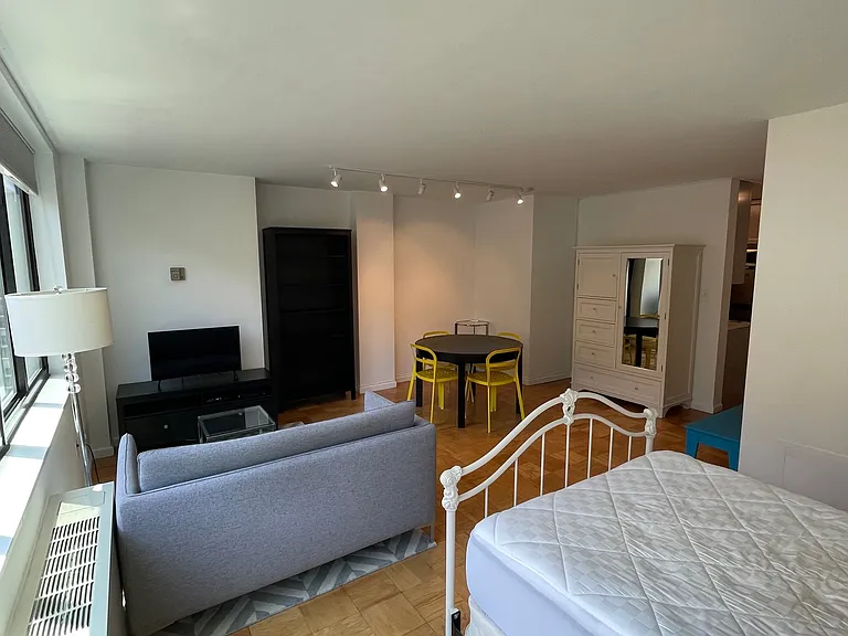 2030 F St NW #712 — Photo 16