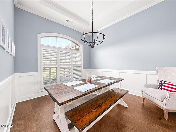 5th image of 310 Woodlands Blvd