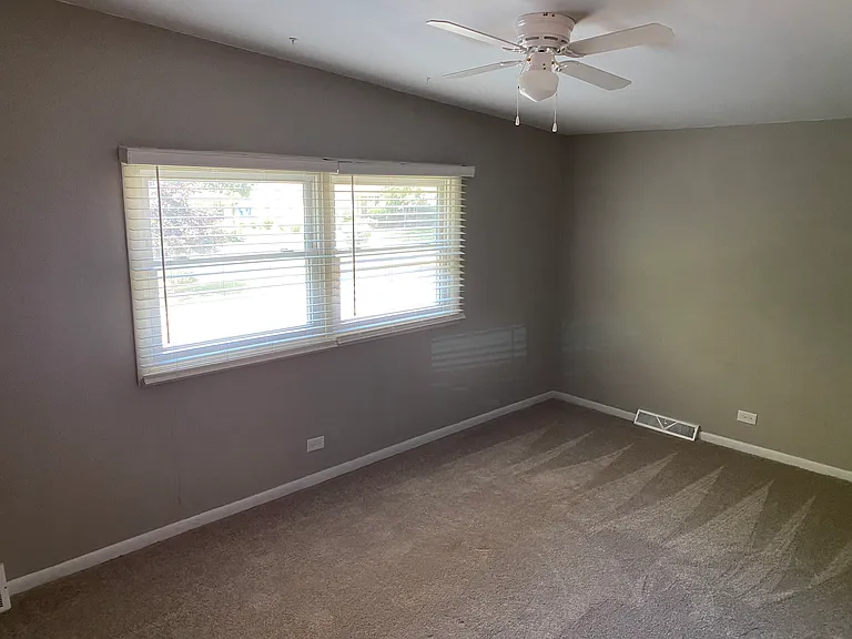 513 S Ryan Ln #B — Photo 7