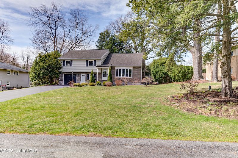 2nd image of 2512 Whamer Lane