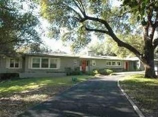 344 Rittiman Rd, Terrell Hills, TX 78209