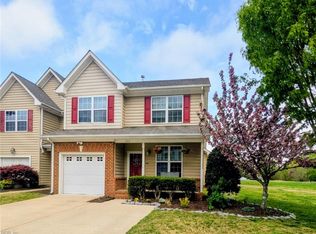 215 Monticello Ct, Smithfield, VA 23430