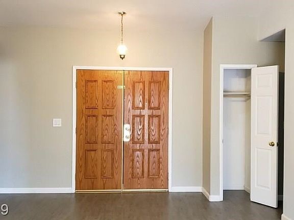 4th image of 2744 Woodbine Ave