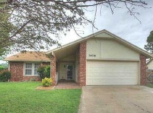 2628 E Queens St, Broken Arrow, OK 74014