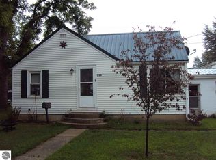 226 N Union St, Ithaca, MI 48847