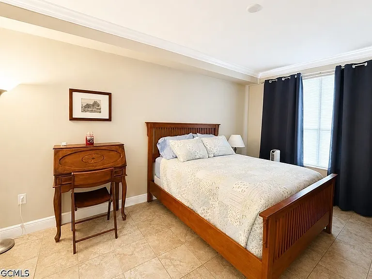 2825 Palm Beach Blvd #218 — Photo 6