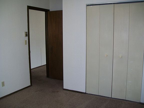 5th image of 201 Johnson St APT A5