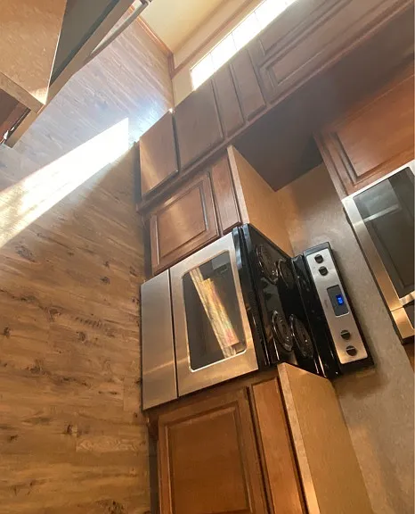408 Boston St — Photo 5