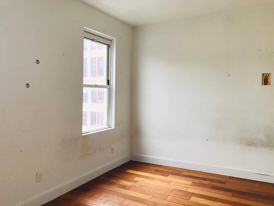 1st image of 617 Dickinson St Floor 2