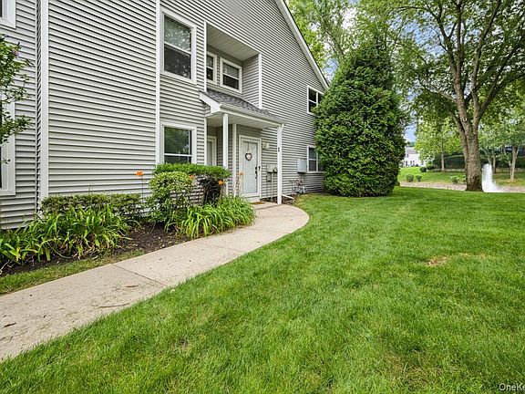 4th image of 88 Leeward Court