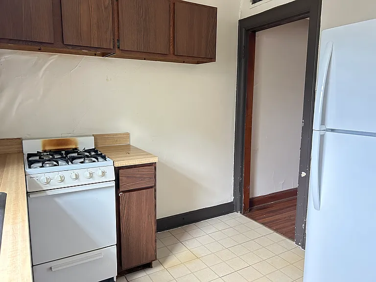 1385 Northwest Blvd #C — Photo 6