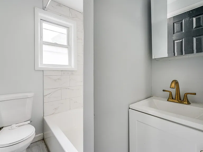 234 Summit Ave #2 — Photo 26