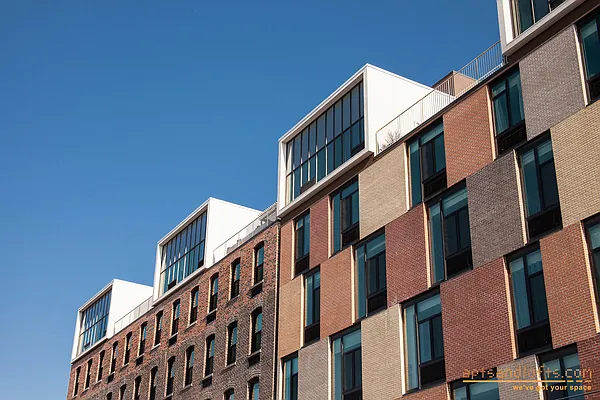 Rented by aptsandlofts.com | media 37