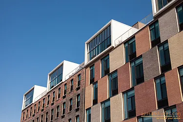 Rented by aptsandlofts.com