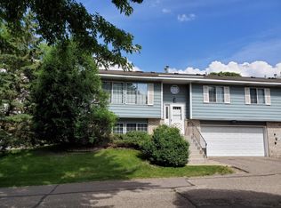 449 Dorland Rd S, Maplewood, MN 55119