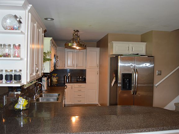 3rd image of 4974 Yacht Pen Ln