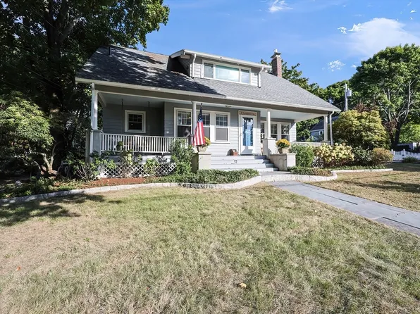 32 Pennsylvania Ave, Reading, MA 01867