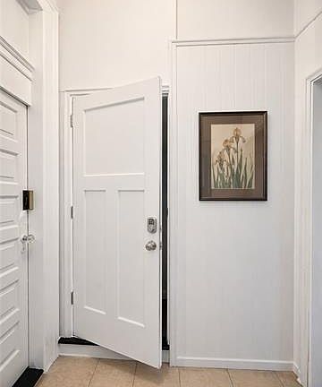 2nd image of 1306 Simon Bolivar Ave #1/2