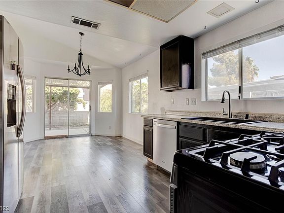 5th image of 6812 Ashland Ave