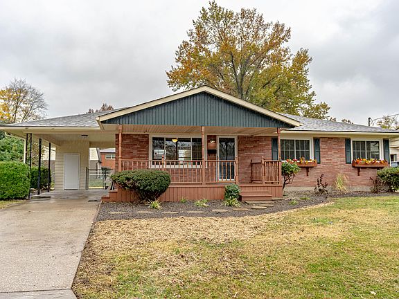 3rd image of 5804 Hornbeam Ln