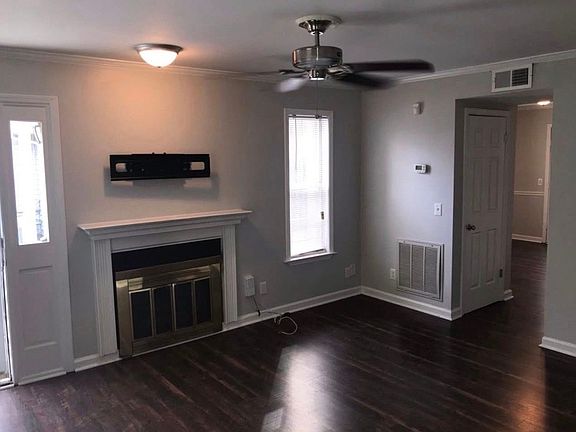 2nd image of 946 Strand Fleet Dr