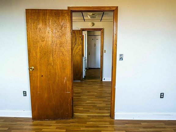 4th image of 91 Beadel St APT 3R