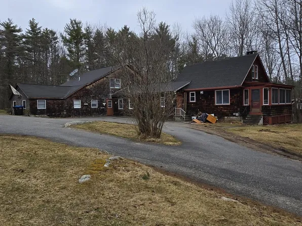 25 Falmouth Road, Falmouth, ME 04105