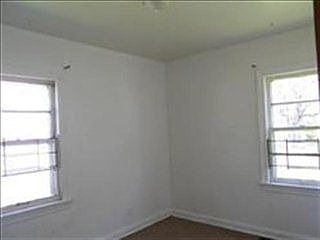 4th image of 2220 Christina St