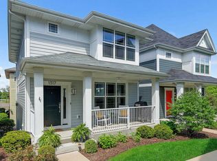 1317 Avery Ave, Wheaton, IL 60187