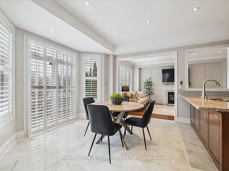 2523 Highmount Cres — Photo 13