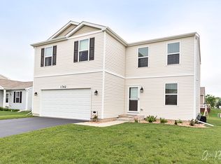 1762 Roger Rd, Woodstock, IL 60098