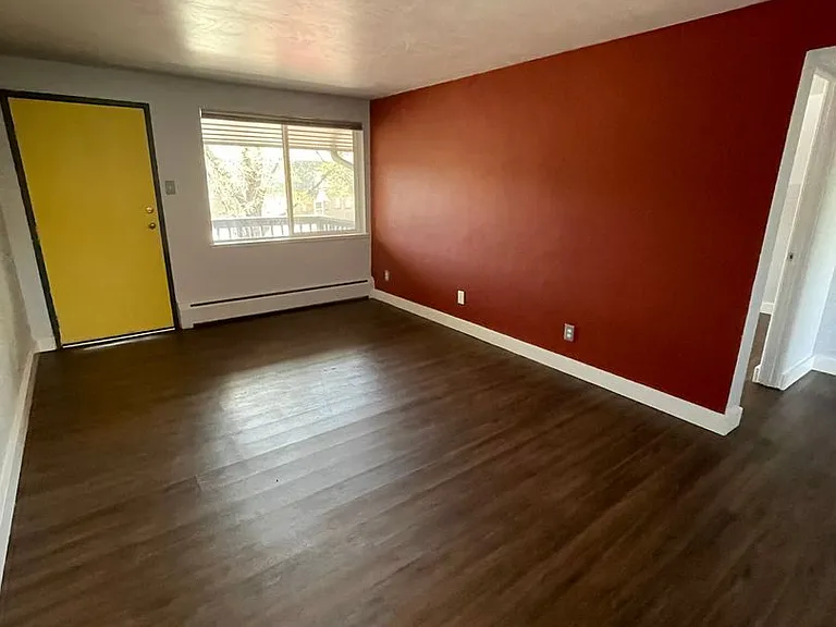 3710 Upham St. Apartments — Photo 7