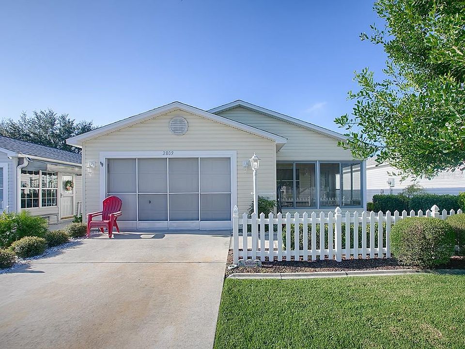 1st image of 2809 Barboza Dr