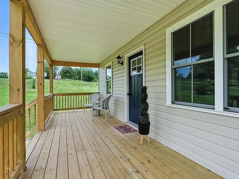 109 Ned Brown Rd — Photo 3